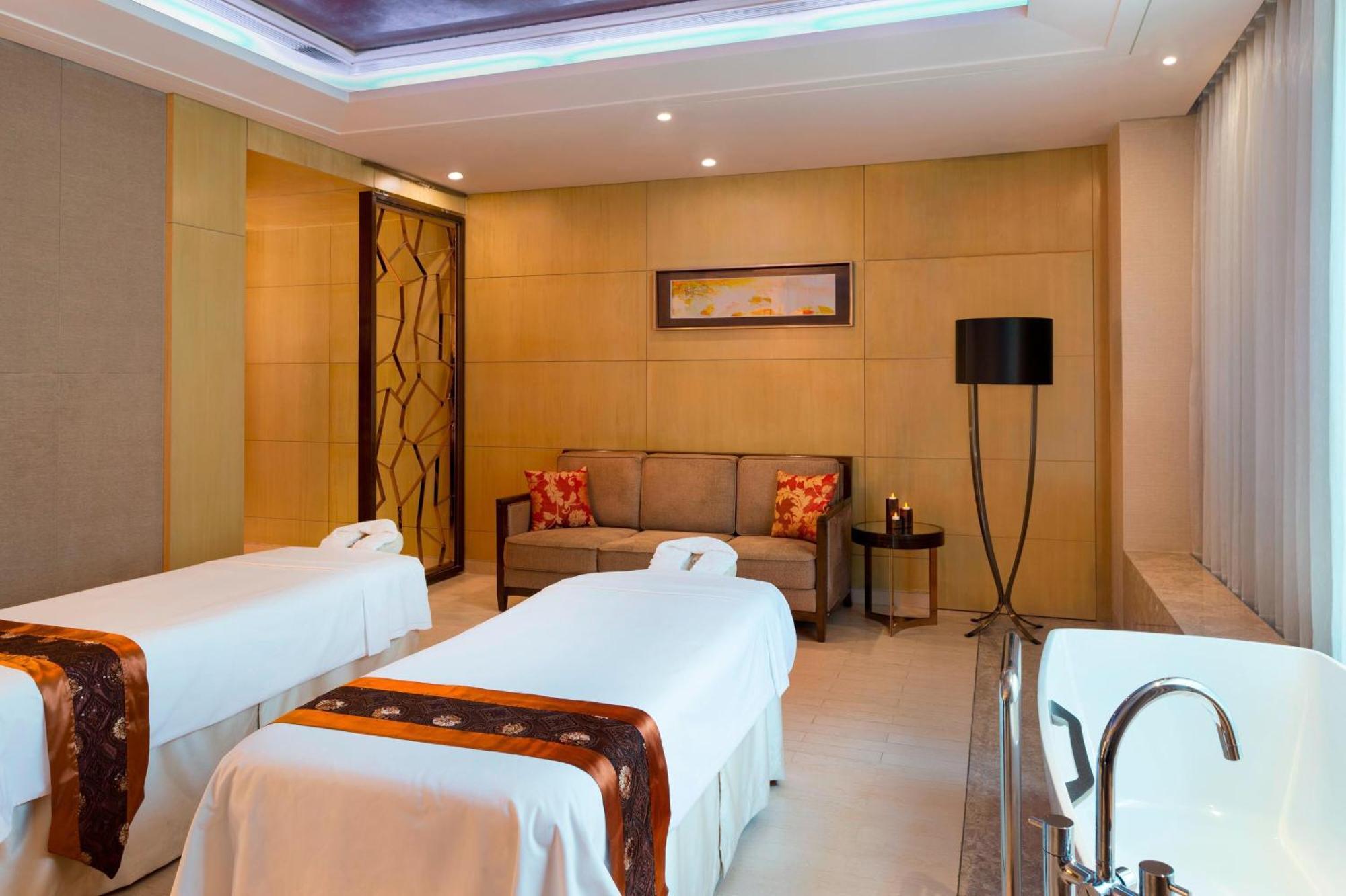 Sheraton Changchun Jingyuetan Hotel Kültér fotó