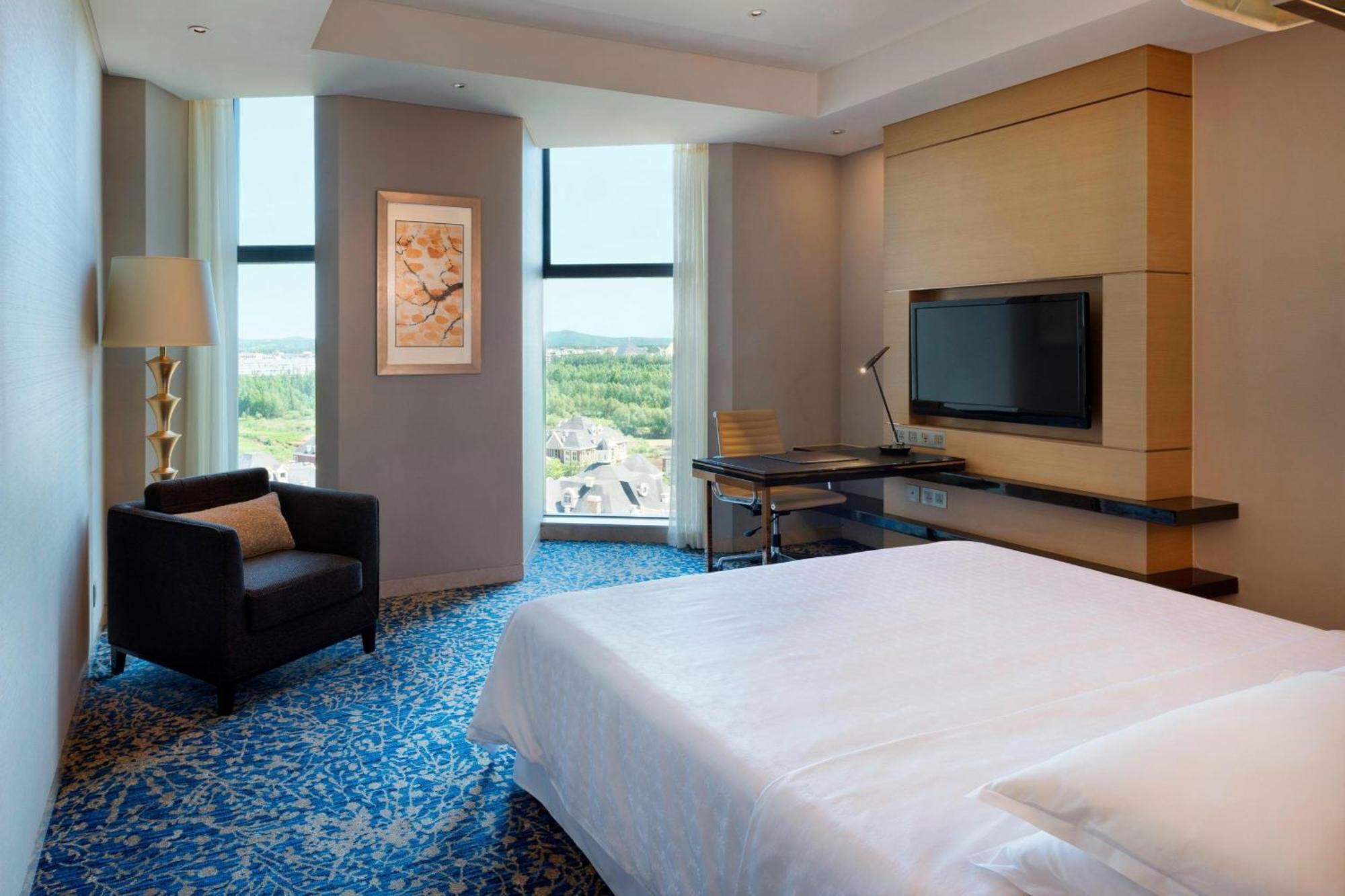 Sheraton Changchun Jingyuetan Hotel Kültér fotó