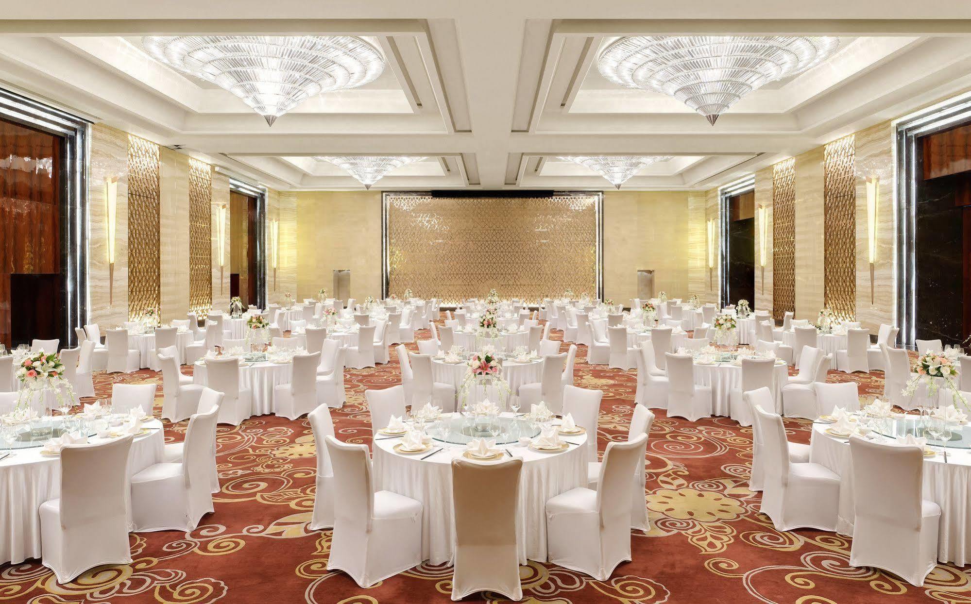 Sheraton Changchun Jingyuetan Hotel Kültér fotó